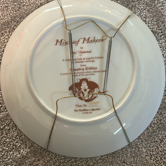 set of 4 cat plates, Ranging from 1987-1990. - Picture 3 of 13